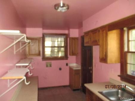 4th image of 1513 Oakwood Ave