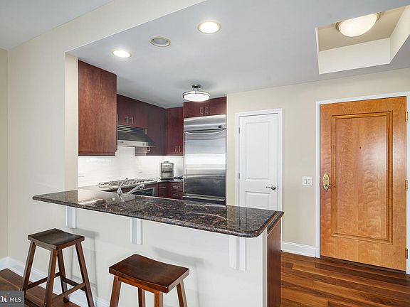 5th image of 400 S Broad St #2403