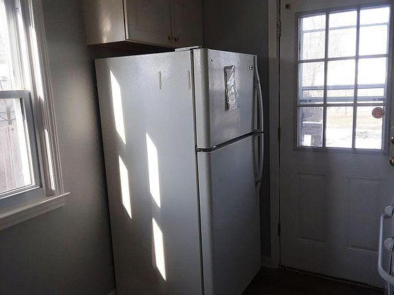2nd image of 13697 Knox Ave