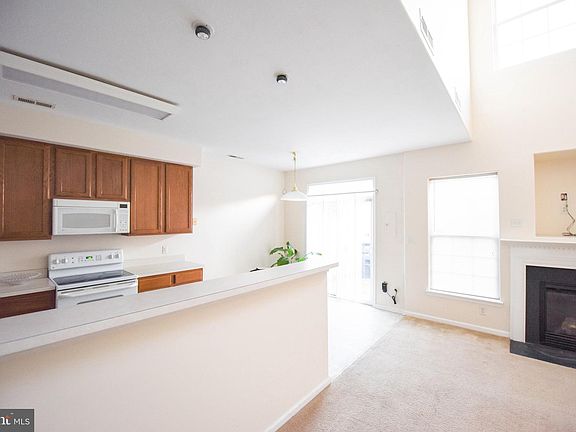 3rd image of 3817 Braswell Cir