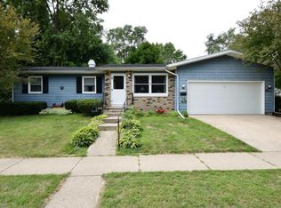 399 Amanda St, Burlington, WI