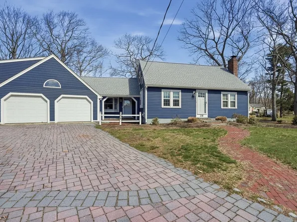 238 Atwell Cir, Marshfield, MA 02050