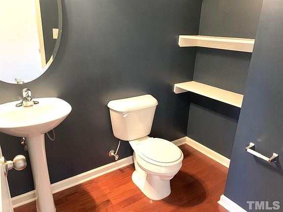 3rd image of 236 Beaconwood Ln