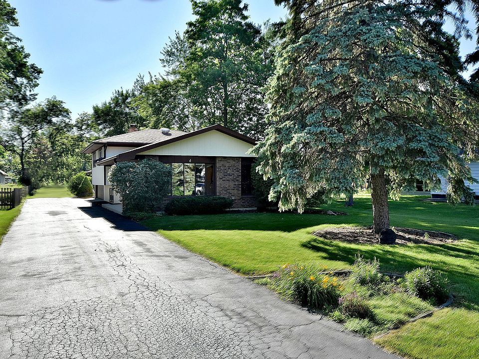 1st image of 406 N Wilmette Ave