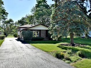 406 N Wilmette Ave, Westmont, IL 60559