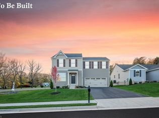 117 Lakeview Cir, Amherst, OH 44001