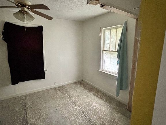 3rd image of 1918 N 6th St #R