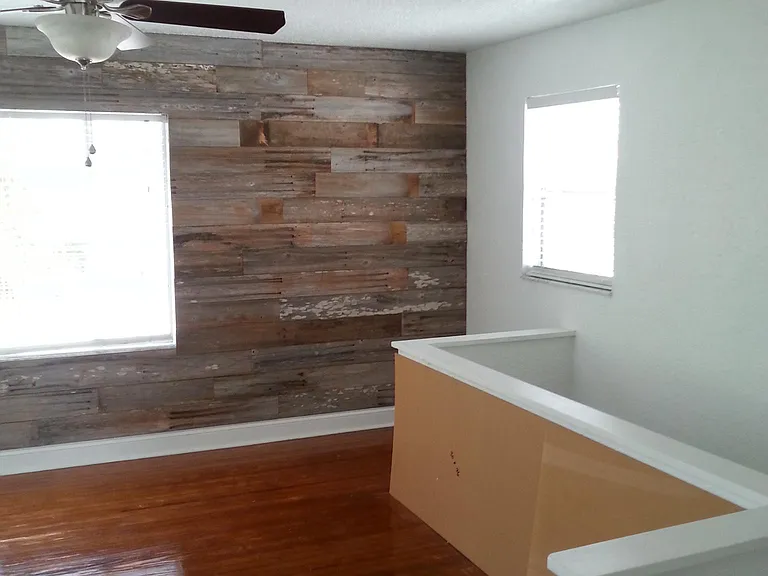 3RD BEDRM / BONUS ROOM W ACCENT WALL