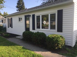 7 Carpenter Dr, Niskayuna, NY 12309
