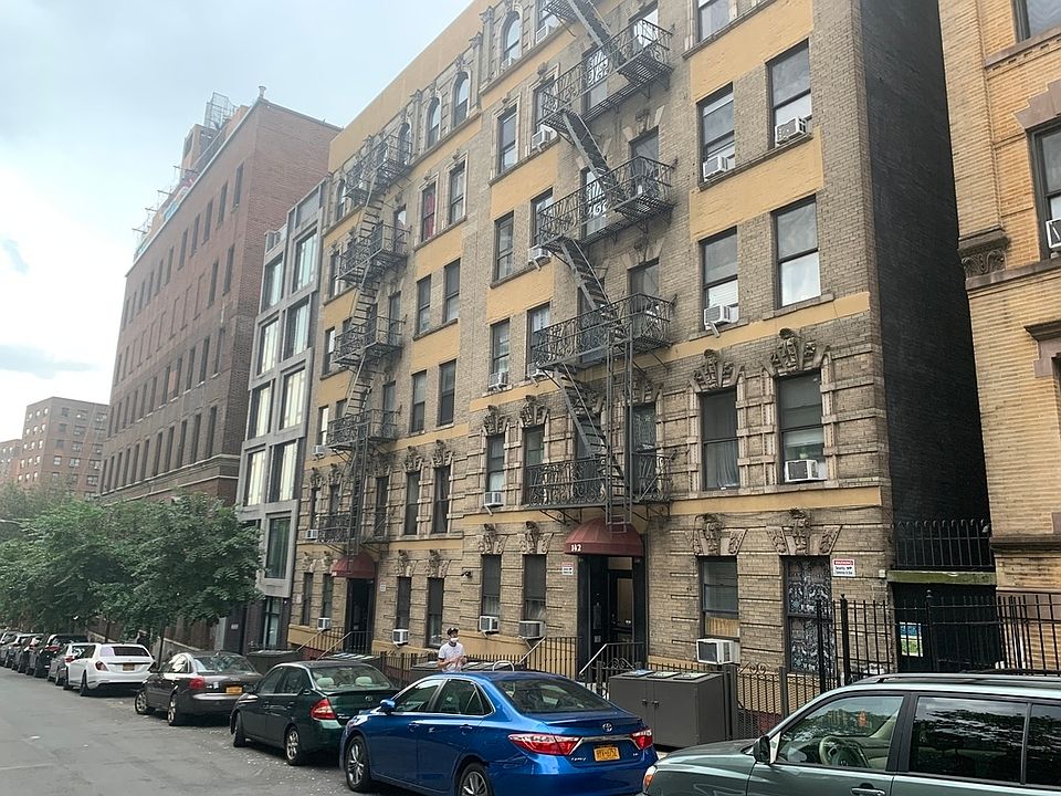 1st image of 146 E 98th St APT 20