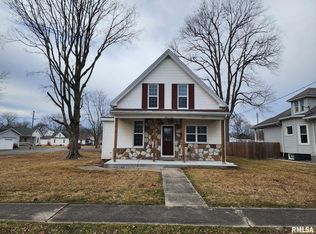 304 Johnson St, Carlinville, IL