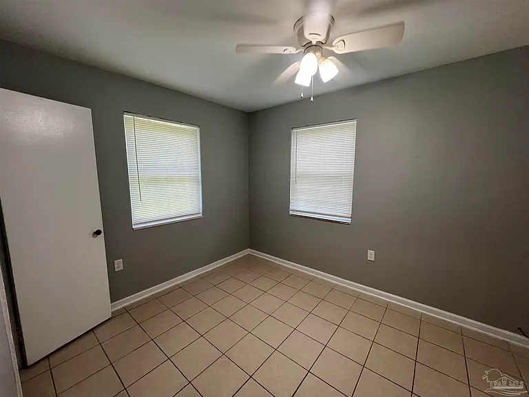 103 Ellinor Ct #B — Photo 11