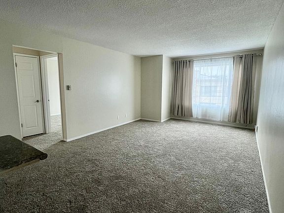 4th image of 444 22nd Ave #4