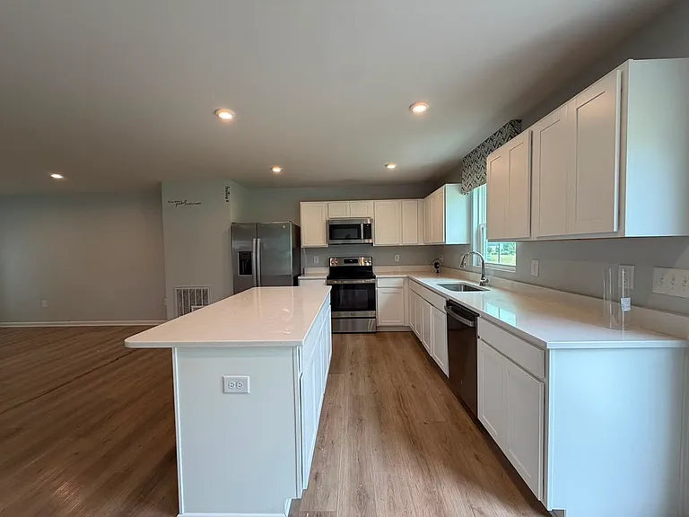 205 Tormore Dr #1 — Photo 3