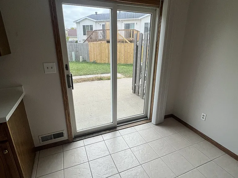1103 Belsly Blvd — Photo 4
