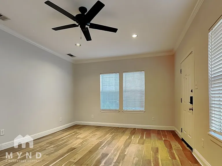 6024 Richmond Ave — Photo 5