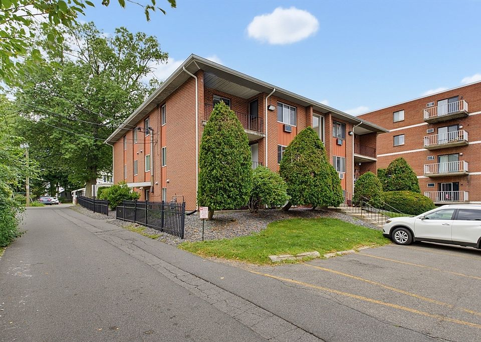 1st image of 139 Pleasant St APT C12