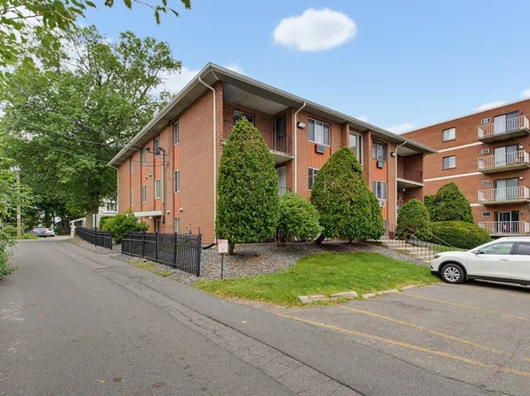 139 Pleasant St APT C12, Marlborough, MA 01752