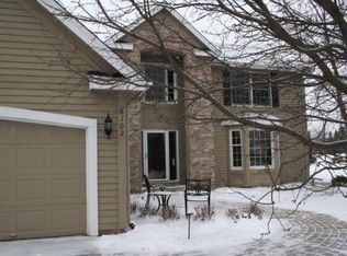 8102 Currant Pl, Eden Prairie, MN 55347