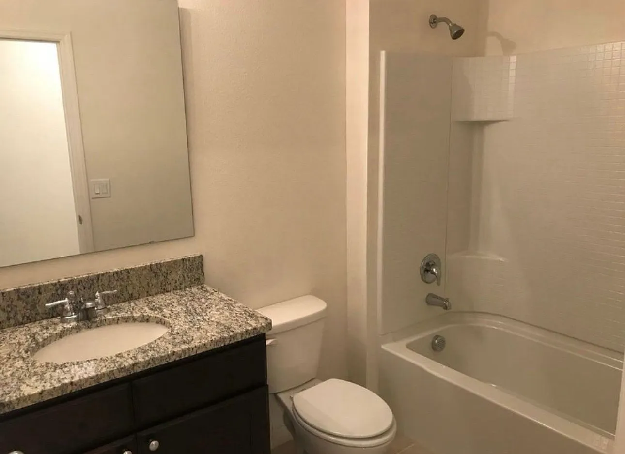 3 bed, 1650 sqft, $2,350 — Photo 3