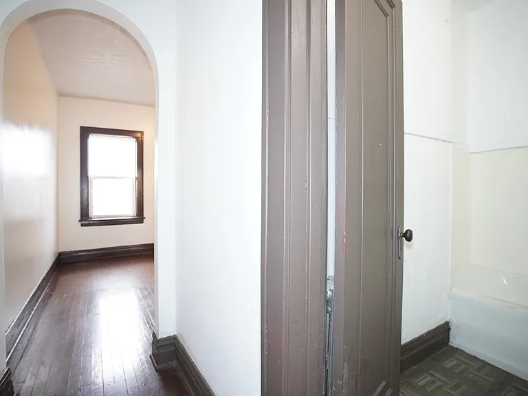 130 E 13th Ave — Photo 19