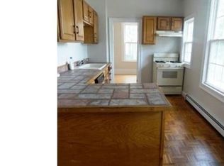 40 Melbourne St APT 1, Portland, ME 04101