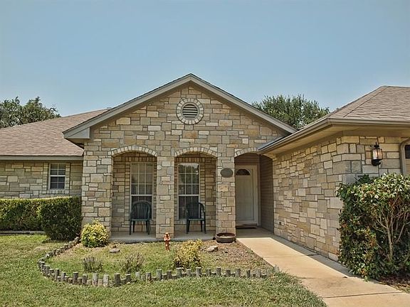 3rd image of 108 Vandeventer Dr