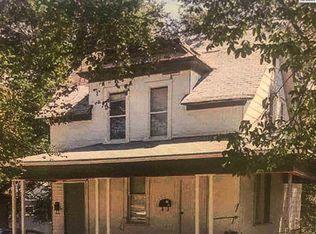 220 N Pine St, Pratt, KS 67124