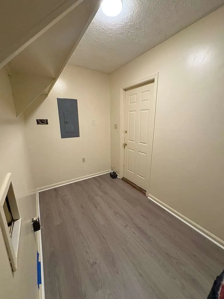 2 bed, 1680 sqft, $1,100 — Photo 3