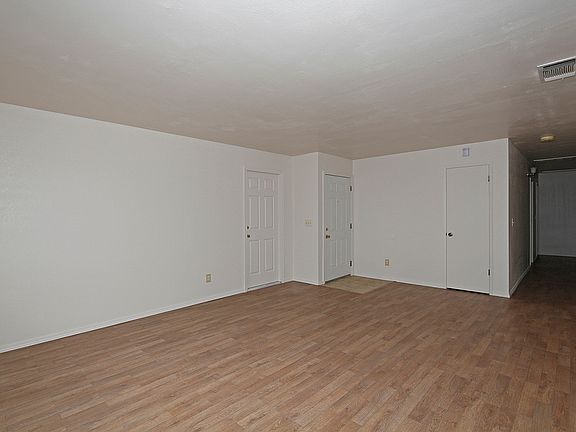 3rd image of 33276 Spreading Oak Ln