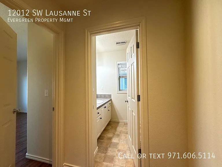 12012 SW Lausanne St — Photo 36