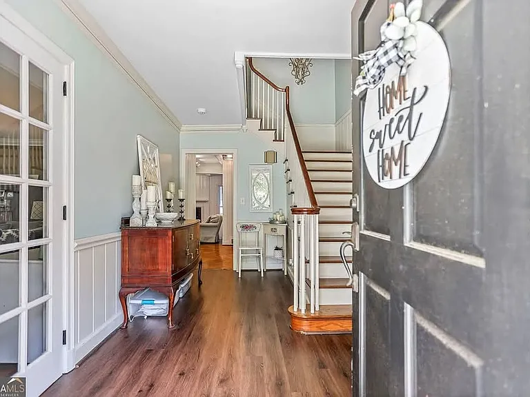 420 Ridgecrest Rd — Photo 3