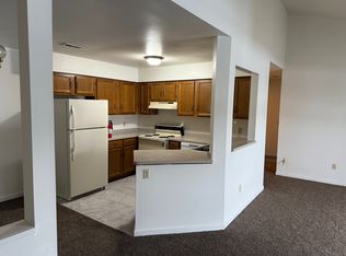 15759 Canal Rd APT 204, Clinton Township, MI 48038
