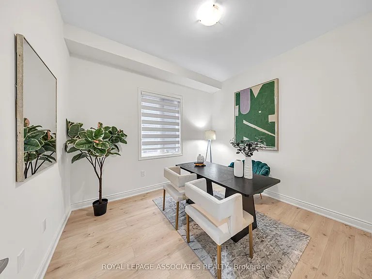 2215 Beckman Cres #UPPER — Photo 14