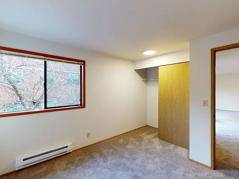 Shannon 2 Apartments — Photo 29