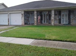 10930 Kinneil Rd, New Orleans, LA 70127