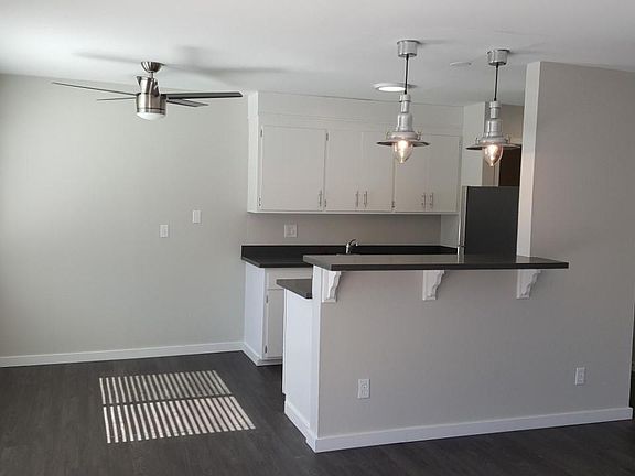 3rd image of 144 Hilborn St #U6nbuny8x