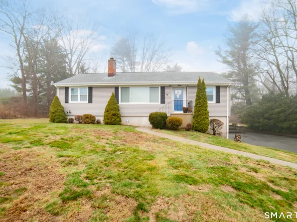 11 Whalley Road, Trumbull, CT 06611