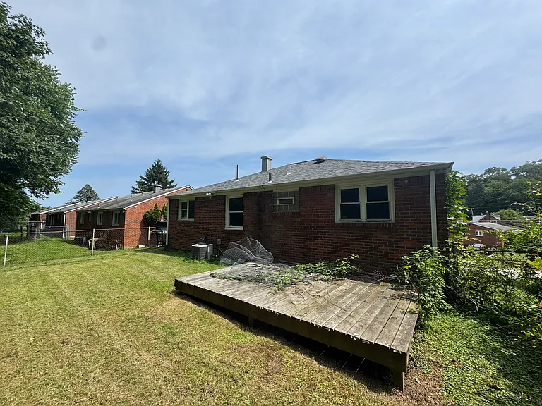 320 Dorothy Dr — Photo 8