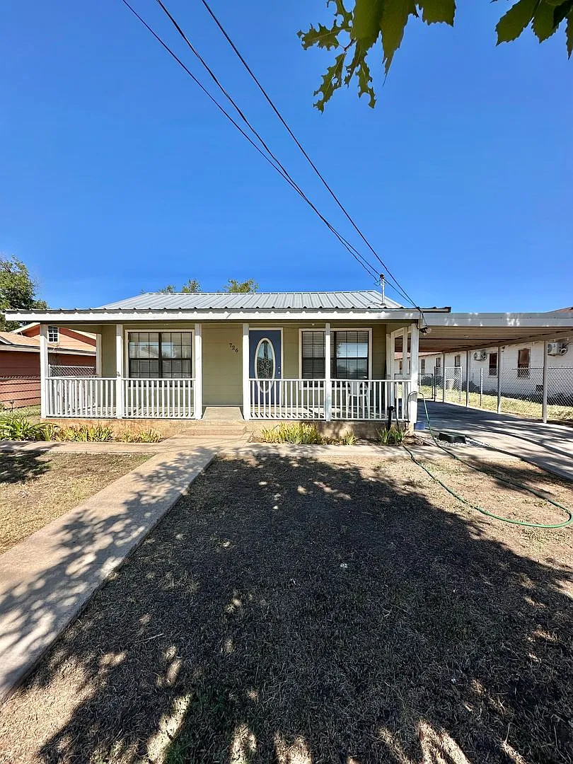Coming September 2026 | Cozy 2 Bedroom Home Walking Distance To Fort Concho! — Photo 3
