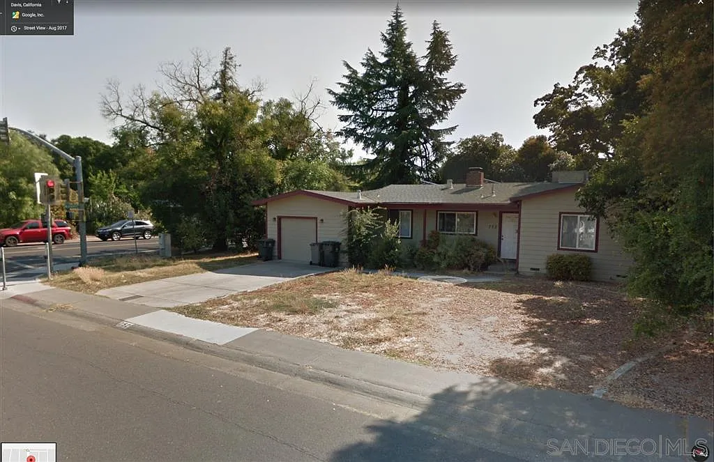 1 bed, 395 sqft, $1,350 — Photo 2