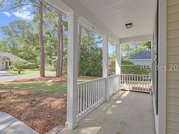 5th image of 48 Muirfield Dr