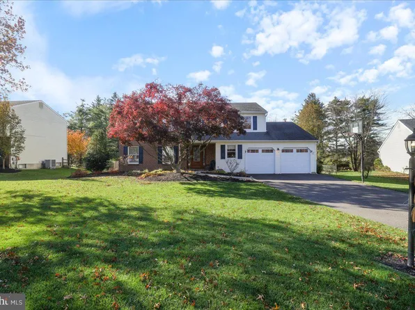 244 Holly Dr, Chalfont, PA 18914