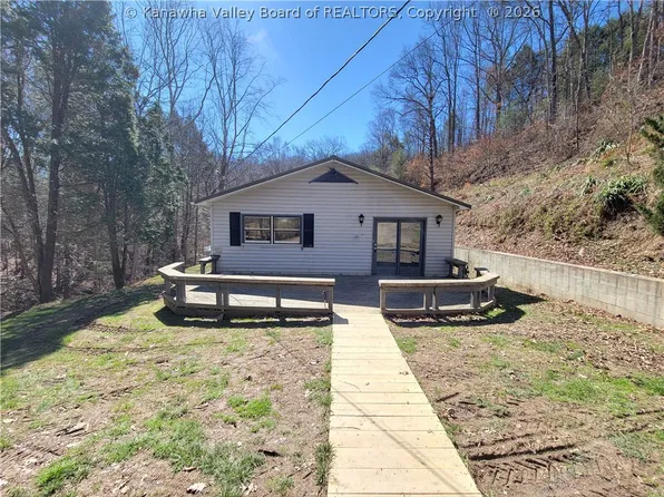 118 Lude Rd, Charleston, WV 25309