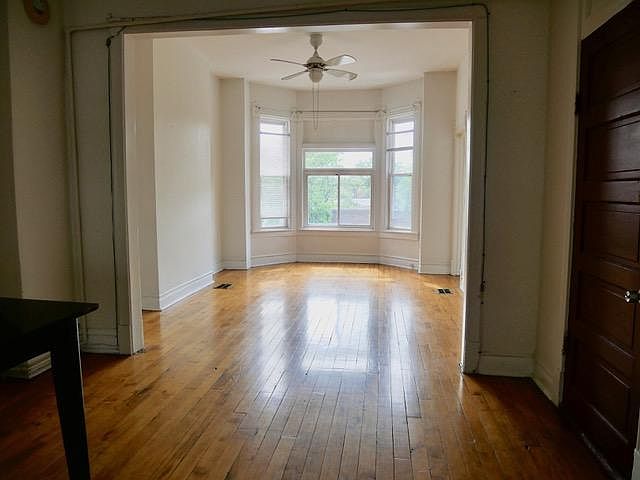 1st image of 651 N Hoyne Ave #2