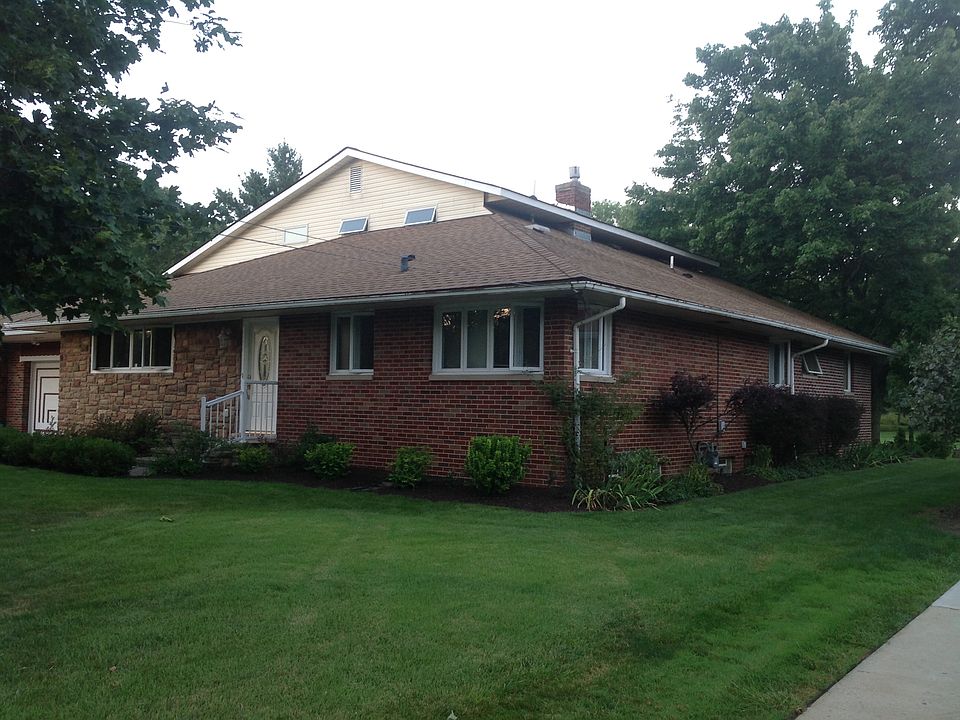 1st image of 10733 W 130th St