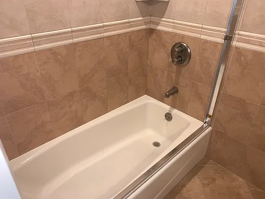 Rented by American Way Real Estate Inc | media 33