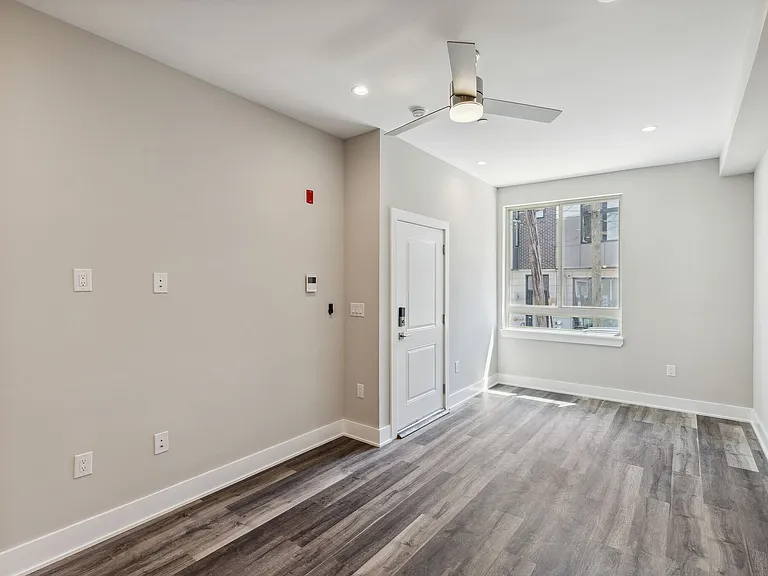 1609 Ogden St — Photo 19