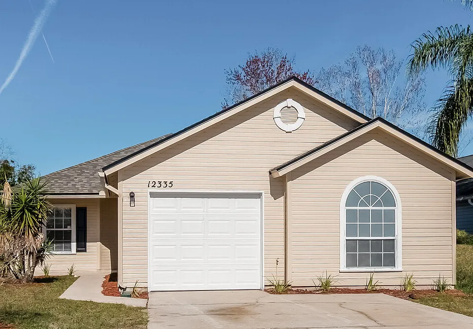 12335 Silent Brook Trl N