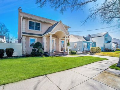 1027 Propp Avenue, Franklin Square, NY, 11010